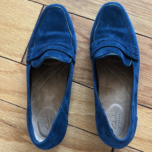 Clark’s Loafers - Picture 6 of 7